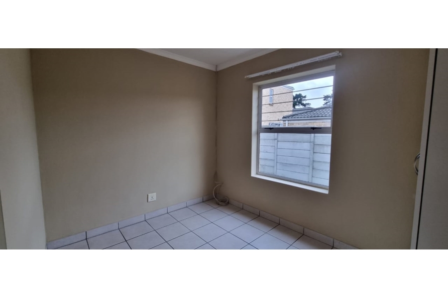 To Let 3 Bedroom Property for Rent in Normandie Western Cape